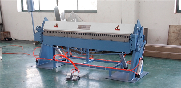 湖北客戶(hù)購(gòu)買(mǎi)氣動(dòng)共板折邊機(jī) 